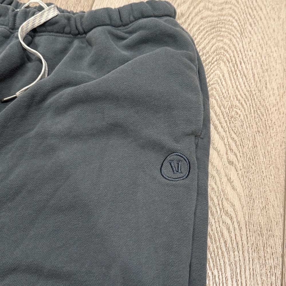 Vuori Fleece Drawstring Sweatpants - Picture 2 of 4